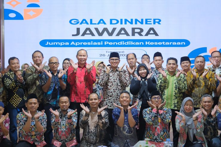 Atasi Kendala Ijazah Warga Lokal di KEK, Pemkab Batang Fasilitasi Beasiswa Paket C dan Pelatihan Kerja 