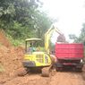 Tebing Setinggi 15 Meter Longsor dan Timpa Jalan Raya di Purworejo