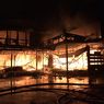 Pasar Swalayan di Cilandak KKO Terbakar