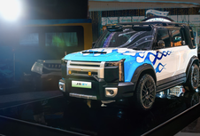 Ganteng, Modifikasi Chery J6 Pakai Motif Api