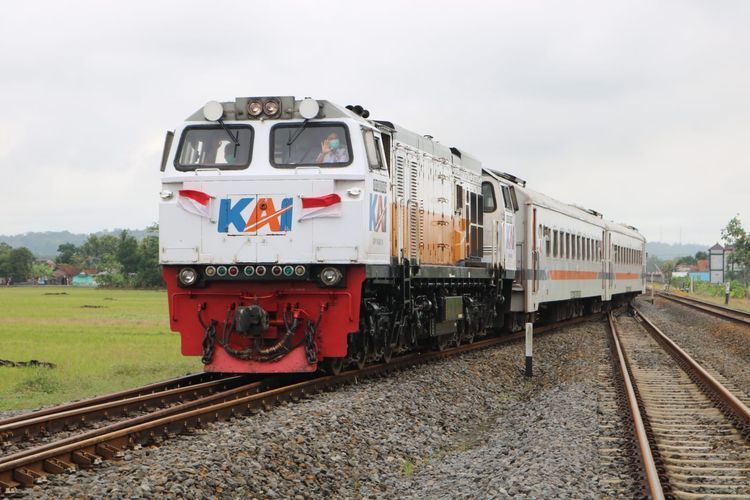 Kereta Api (KA) Banyubiru relasi Semarang Tawang-Solo Balapan PP kini membuka layanan di Stasiun Telawa Boyolali.
