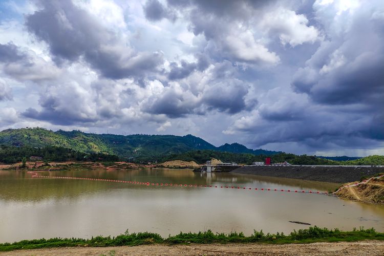 Waduk Pidekso di Giriwoyo, Wonogiri.