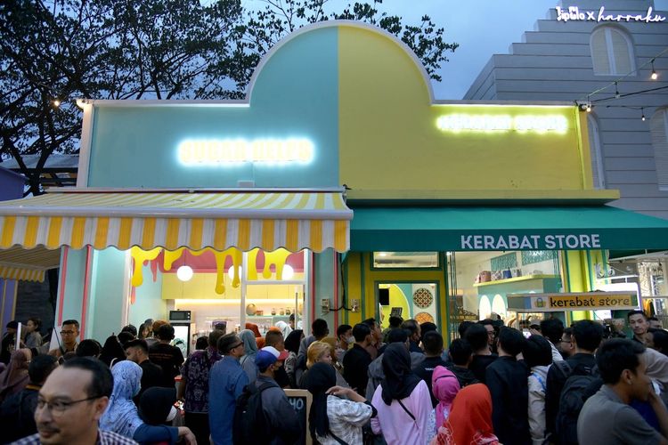 Suasana Pasar Kreatif (Park) Jabar di Jalan Pahlawan, Kota Bandung, Jum'at (7/7/2023).