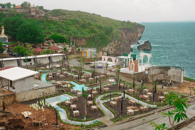 Pesona HeHa Ocean View Pantai di  Tepi Tebing Jadi Incaran 