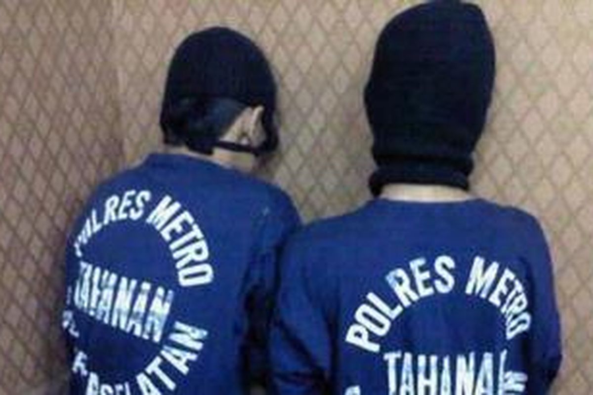 Tersangka perampokan minimarket