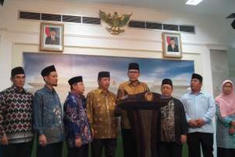 Sejumlah pimpinan organisasi massa Islam usai bertemu Presiden Joko Widodo di Istana Merdeka, Rabu (9/11/2016).