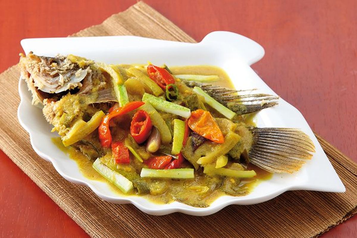 Resep Pesmol Ikan Nila Khas Sunda, Bumbu Kuning Pedas Asam
