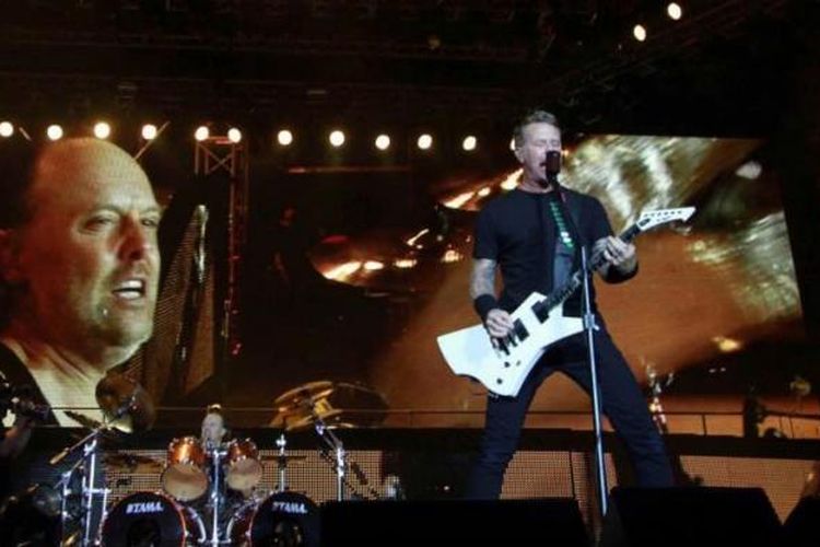 Kelompok musik Metallica menggebrak Jakarta dalam konsernya di Stadion Utama Gelora Bung Karno, Senayan, Jakarta Pusat, Minggu (25/8/2013) malam.