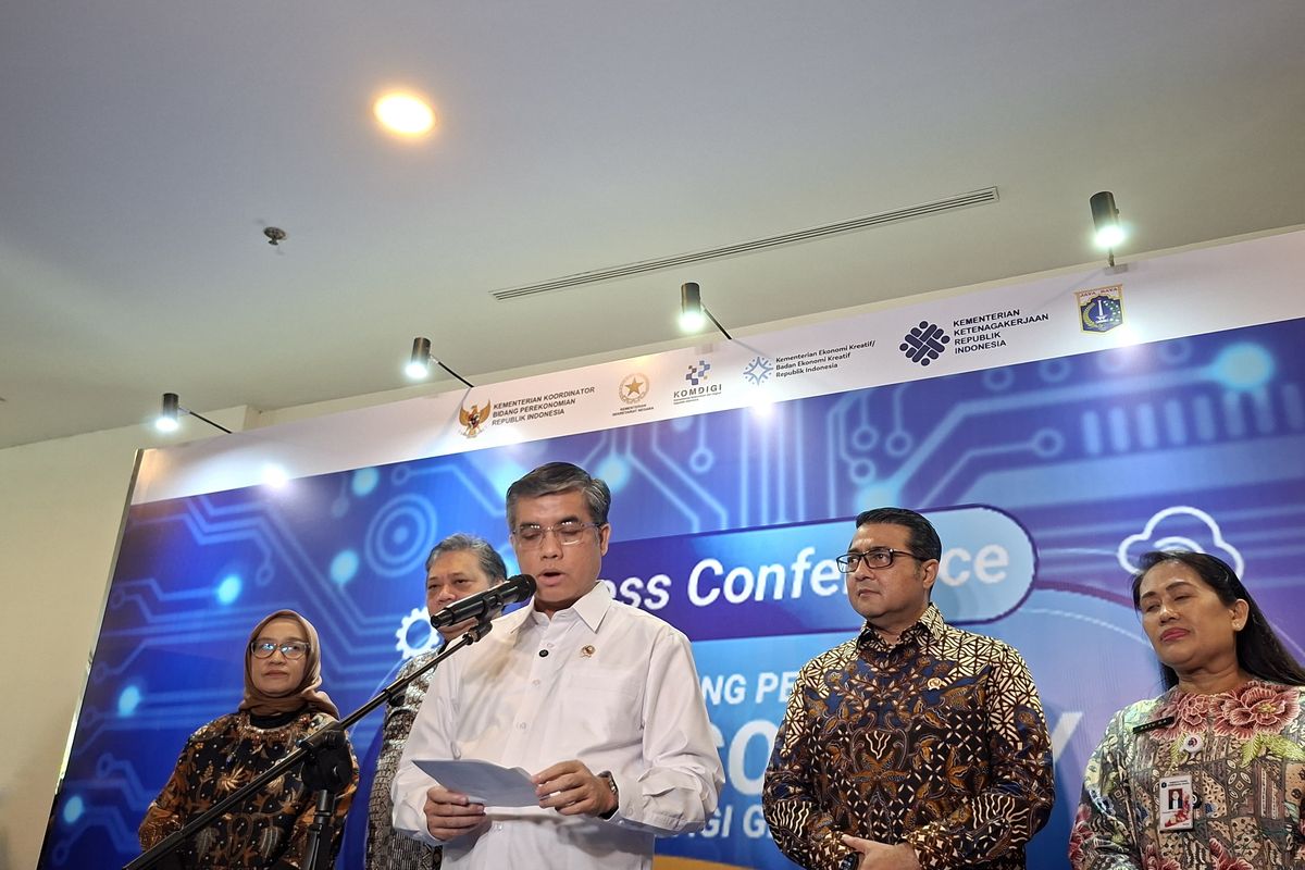 Soal UMP 2026, Menaker Sebut Rentang Alfa untuk Kurangi Disparitas Upah