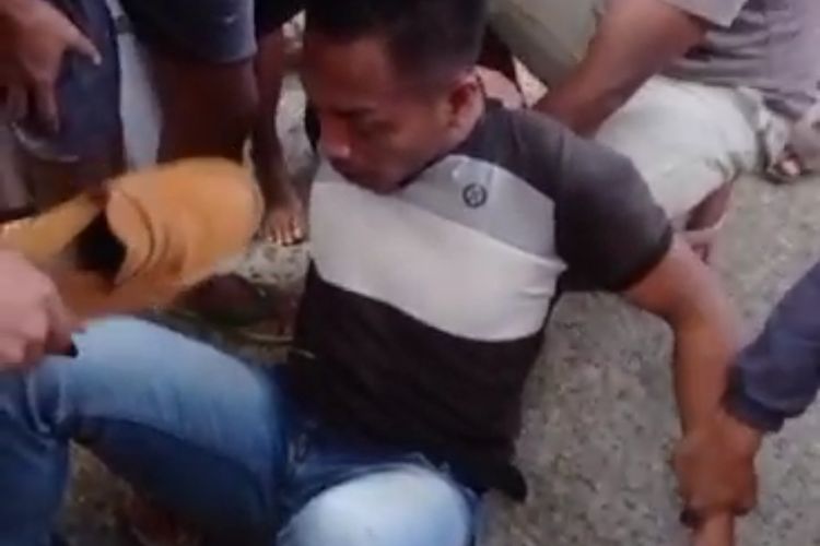 Warga menangkap seorang pencuri sepeda motor di Desa Cukilan Kecamatan Suruh Kabupaten Semarang
