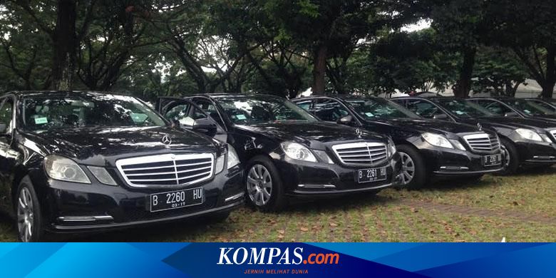 Ratusan Mobil Mewah Untuk Rombongan Raja Arab Saudi