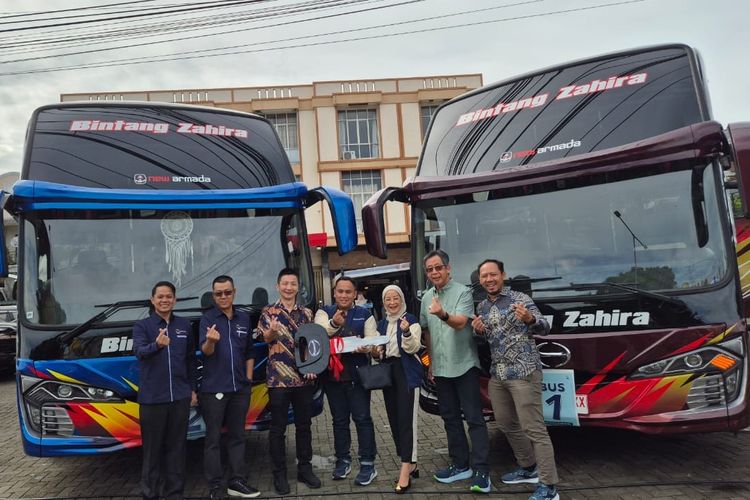 Hino serah terima bus baru PO Bintang Zahira