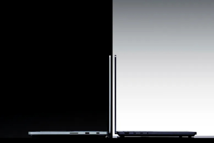 Tampak samping Microsoft Surface Laptop Ultra.