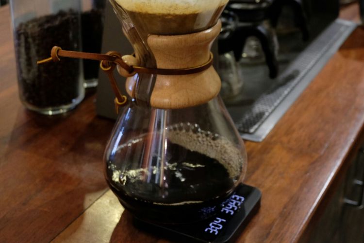 Anda bisa memilih cara penyajian Pour Over, French Press, dan Chemex.