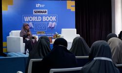 Guru IDN Boarding School Tingkatkan Literasi dalam 'World Book Day 2025'