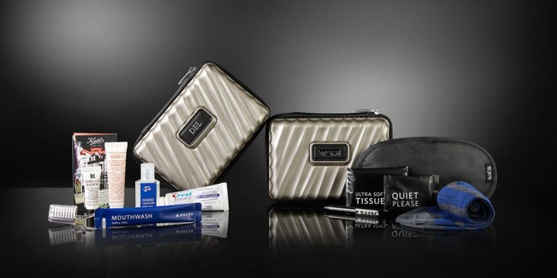 Amenity Kits di kelas satu Delta Airlines.