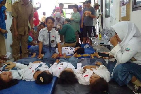 Atap Sekolah di Bekasi Roboh, 20 Siswa Terluka