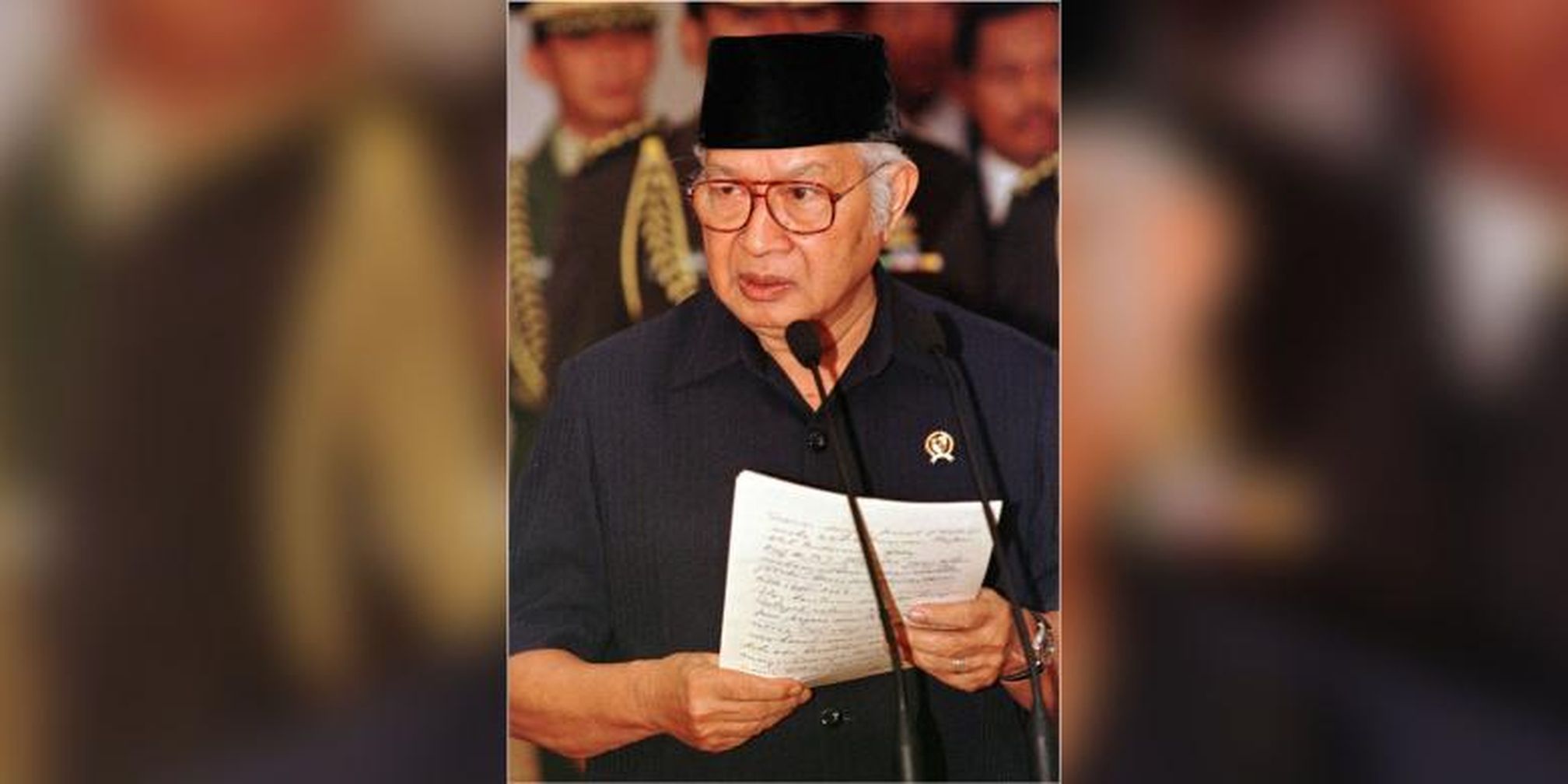 Cerita di Balik Mundurnya Soeharto Halaman all - Kompas.com