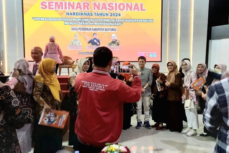 Disdik Kabupaten Banyumas, Jawa Tengah dan Gerakan Sekolah Menyenangkan menggelar Seminar Nasional bertajuk Optimalisasi Potensi Murid melalui Pembelajaran Diferensiasi menuju Sekolah Menyenangkan (11/5/2024).