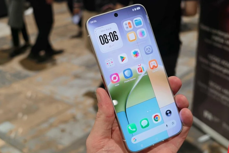Daftar Harga Ponsel Itel, Infinix, dan Tecno Camon 50 Pro Terbaru
