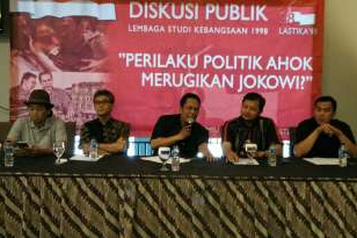 Diskusi publik bertajuk 'Perilaku Politik Ahok Merugikan Jokowi?' di Cikini, Jakarta Pusat, Minggu (28/8/2016).