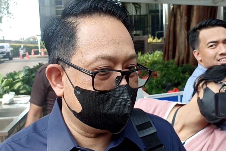 Sekretaris Daerah (Sekda) Provinsi Jawa Timur (Jatim), Adhy Karyono saat ditemui di Gedung Merah Putih, Jakarta Selatan membantah menyembunyikan aset miliknya dari Komisi Pemberantasan Korupsi (KPK), Senin (22/5/2023).