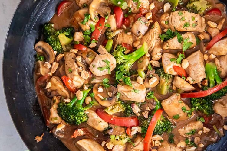 Resep Ayam Saus Kacang Creamy, Gurih dan Lezat ala Restoran