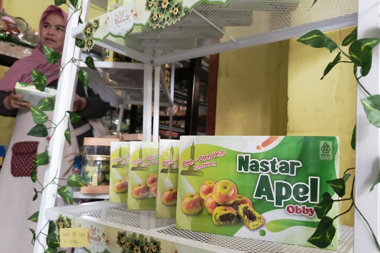 Inovasi baru dari Kota Batu, Nastar Apel dalam kemasan box yang diproduksi oleh Rumah Kue Obby cocok untuk oleh-oleh.