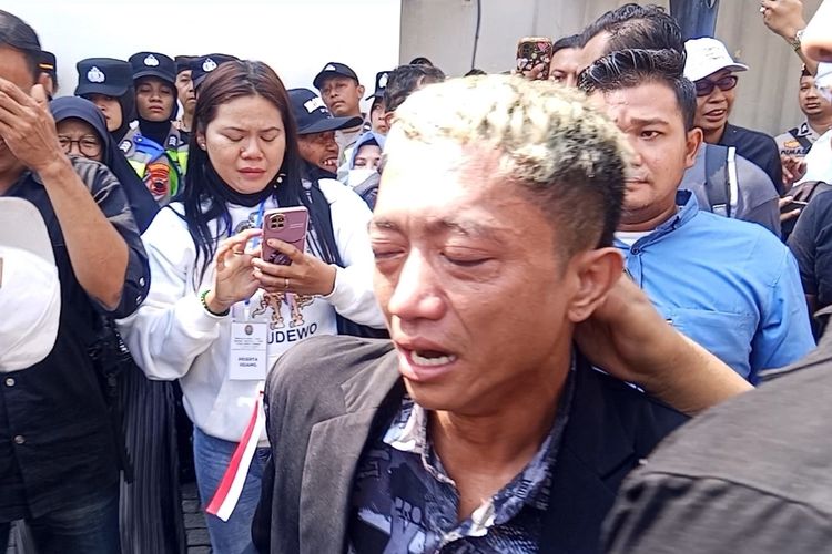 Husein Nazar Keliling Alun-alun Pakai Pampers bila Sudewo Bebas dari Dakwaan Korupsi
