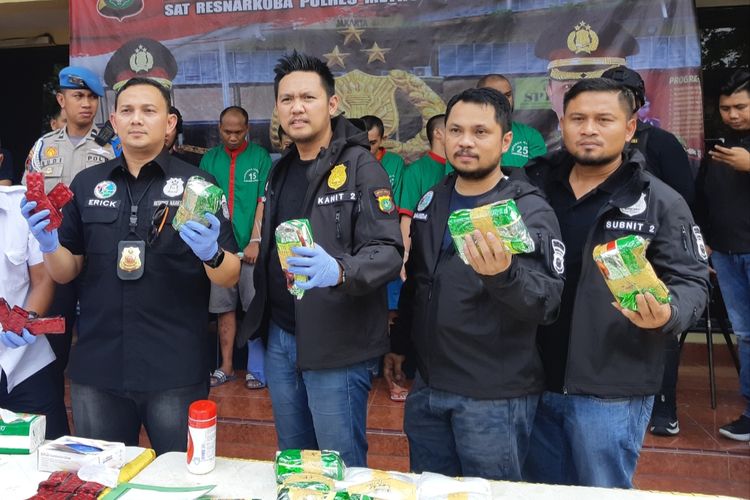 Pengungkapan kasus narkoba di Polres Metro Jakarta Barat, Kamis (31/10/2019)