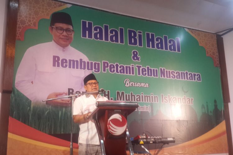 Ketua Umum PKB Muhaimin Iskandar saat menghadiri Halalbihalal dan Rembug Petani Tebu Nusantara di komplek Pabrik Gula Krebet, Kabupaten Malang, Selasa (25/7/2017).