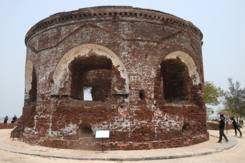 Pulau Kelor, Kisah Suram Benteng Kuno dan Pulau Kuburan 