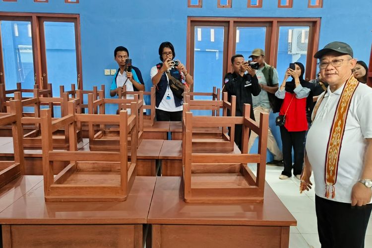 Mendikdasmen Tunjukkan Bukti Anggaran Komitmen Pendidikan Tak Dipangkas buat MBG