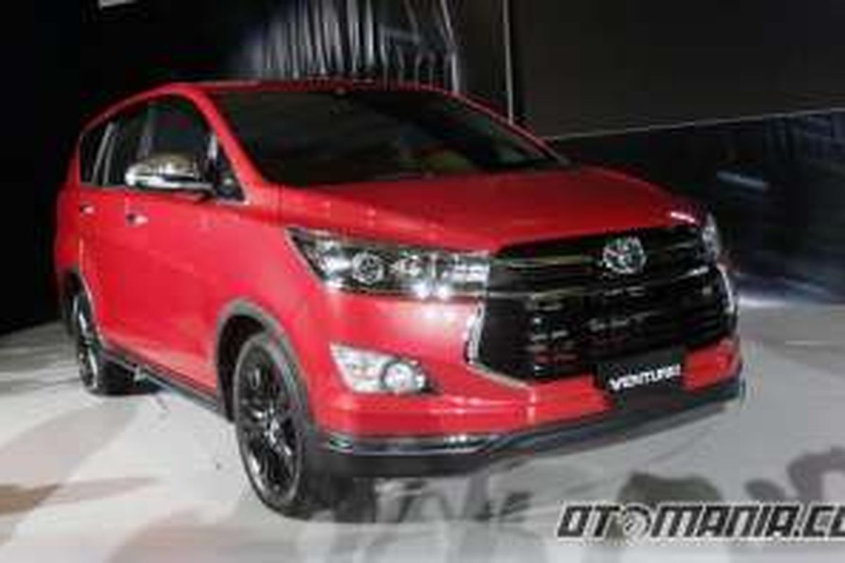 Toyota Kijang Innova Venturer 