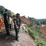 BERITA FOTO: KSAD Dudung Tinjau Lokasi Longsor Cianjur