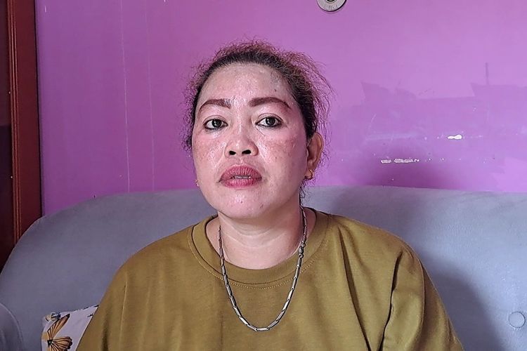 Asriani (42) IRT yang Dianiaya oleh A Oknum Pj RT di Jl Petta Punggawa Lorong 5, Kelurahan Timungang Lompoa, Kecamatan Bontoala, Kota Makassar, Sulawesi Selatan (Sulsel)