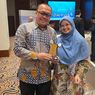 Dekan FEM IPB Terima Penghargaan Dean of the Year pada LEAP 2025