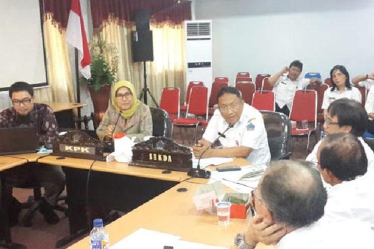 KPK perkenalkan Aplikasi Monitoring Centre for Prevention (MCP) kepada Pemerintah Provinsi Sulawesi Utara dalam Rapat Koordinasi Monitoring dan Evaluasi (Monev) Pelaksanaan Rencana Aksi Program Pemberantasan Korupsi Terintegrasi, di Kantor Gubernur Sulut, Rabu (15/8/2018). 