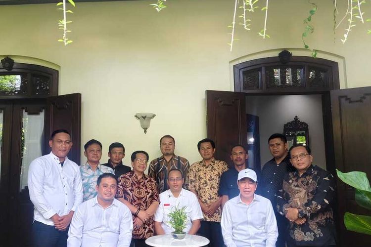 Satu Tahun Sengketa Lahan Tak Tuntas, Kades di Bogor Ngadu ke Jokowi