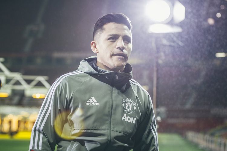 Alexis Sanchez resmi diperkenalkan sebagai pemain baru Manchester United pada Senin (22/1/2018).