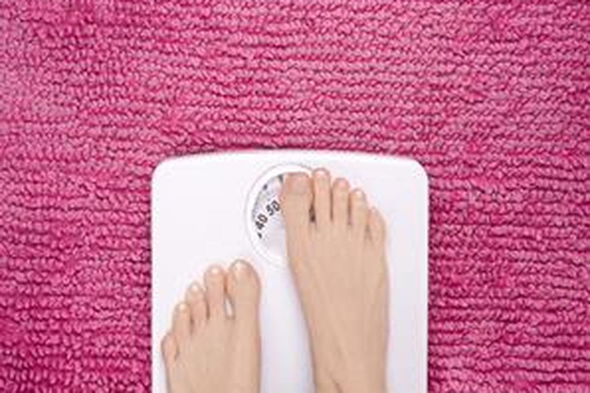 Timbangan berat badan adalah teman untuk membantu Anda memertahankan berat tubuh. 