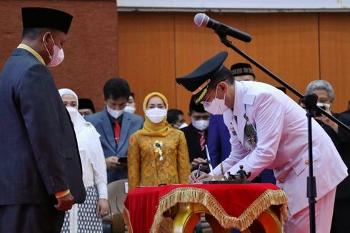 Dilantik Wagub Jabar, Dani Ramdan Resmi Jadi Pj Bupati Bekasi yang Baru