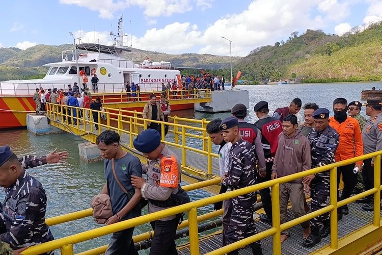 173 Penumpang KMP Putri Yasmin Dievakuasi, 1 Orang Tewas