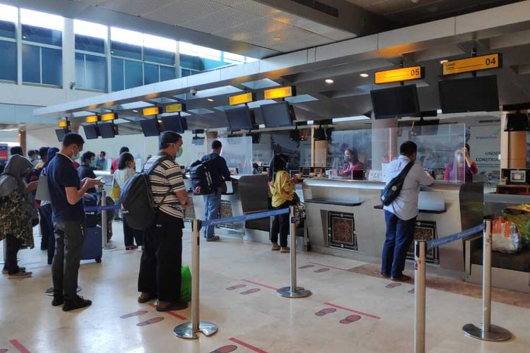 suasana lokasi cekin penumpang Bandara Internasional Lombok