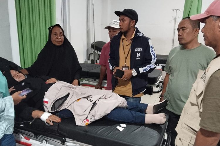 Anggota PTPS di Kabupaten Dompu saat menjalani perawatan di rumah sakit, Rabu (14/2/2024).