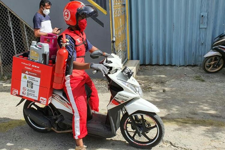 Program layanan Pesan Antar Pertamina atau Pertamina Delivery Services (PDS) yang merupakan program Pertamina dalam mendukung pencegahan penyebaran Covid-19 kini hadir di Kota Ambon dan Ternate, Maluku Utara, Jumat (1/5/2020).