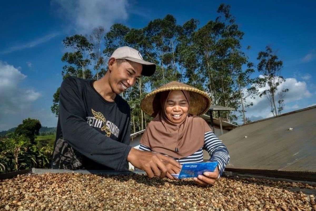 Direktur Utama BRI Sunarso menegaskan pentingnya pendekatan pemberdayaan berada di depan pembiayaan dalam mendukung kemajuan UMKM. Menurut Sunarso, edukasi menjadi kunci untuk menempatkan UMKM sejajar dengan bank sebagai mitra strategis, bukan sekadar pihak yang membutuhkan bantuan.