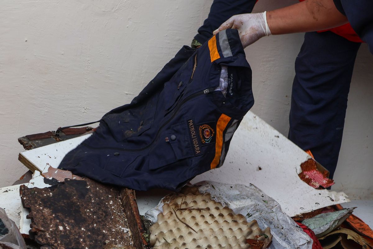 Serpihan Jendela, Badan, hingga Ekor Pesawat ATR 42-500 Ditemukan