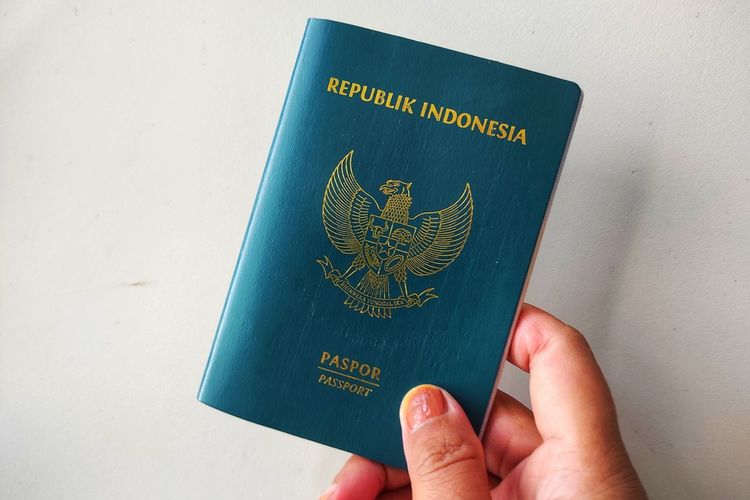 ilustrasi cara bikin paspor.