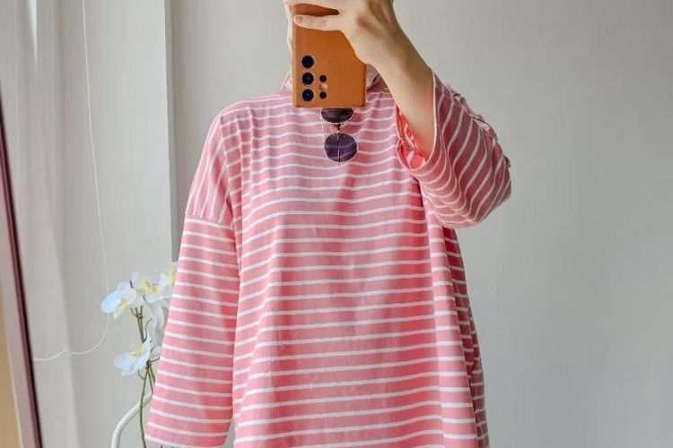 Baju kaos wanita dari Emikoawa